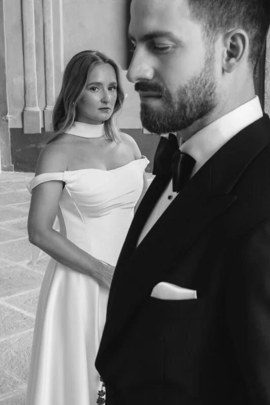 Elegantní květnová svatba v Hartigovském paláci a Ledeburské zahradě